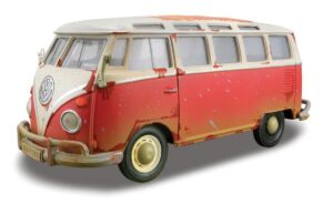 Maisto 1:24 Old Friends VW Van Samba Bus - Red